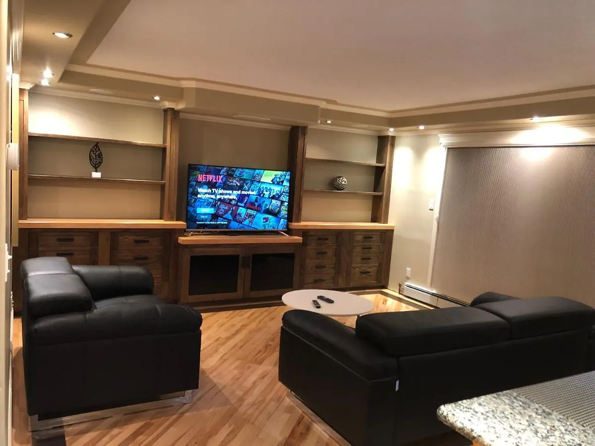 Luxury One Bed/Bath Condo W/ Parking On Whyte Ave Edmonton