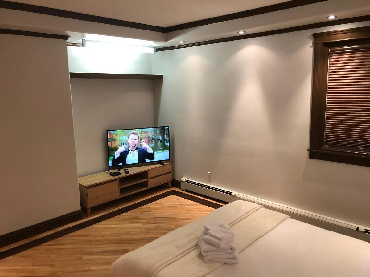 Luxury One Bed/Bath Condo W/ Parking On Whyte Ave Edmonton